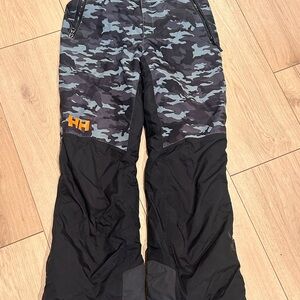 Helly Hansen Camouflage Pants with Black and Gray